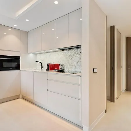 Modern Beachfront 2-bedroom