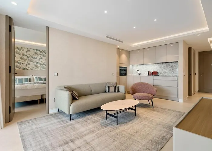 Διαμέρισμα Modern Beachfront 2-bedroom Μαρμπέλλα