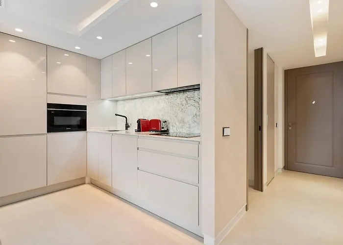 Modern Beachfront 2-bedroom