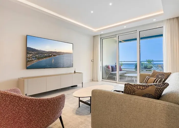 Modern Beachfront 2-bedroom * Marbella
